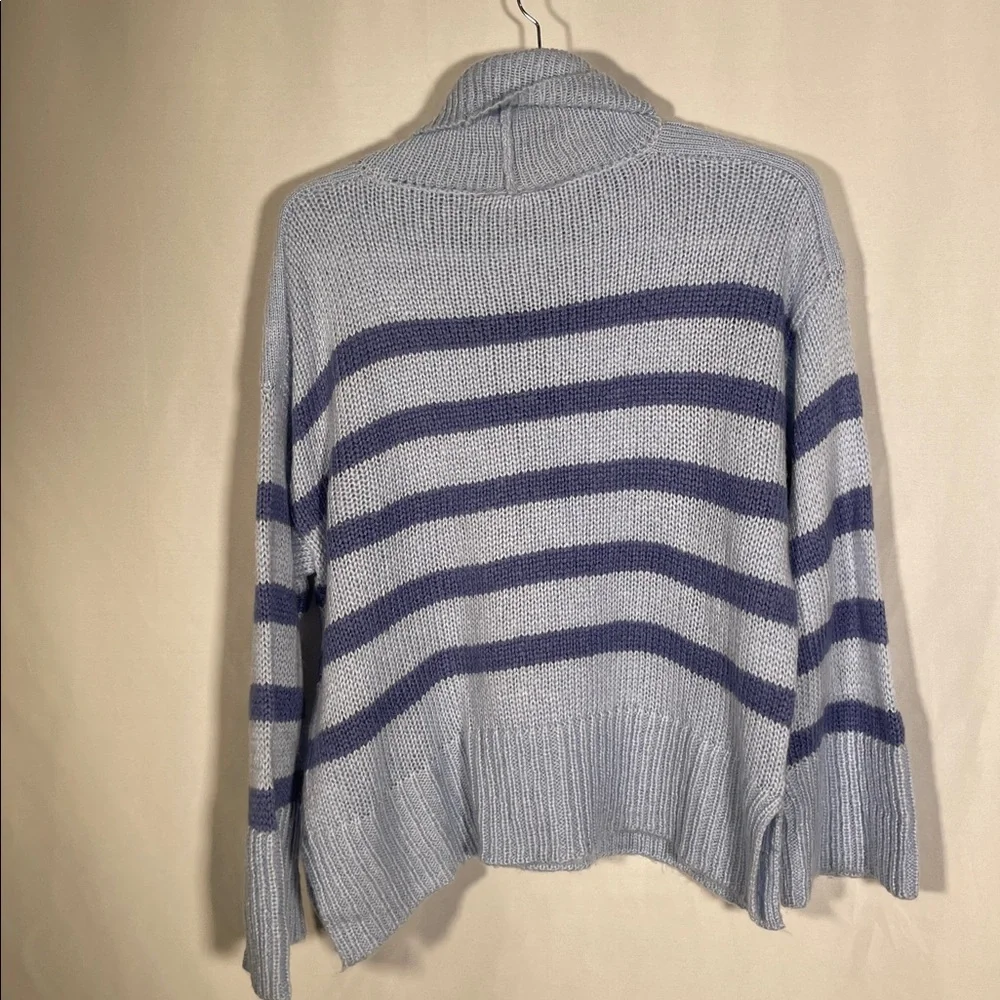 WOODEN SHIPS WOMENS BLUE STRIPE TURTLENECK SWEATER SMALL/MEDIUM